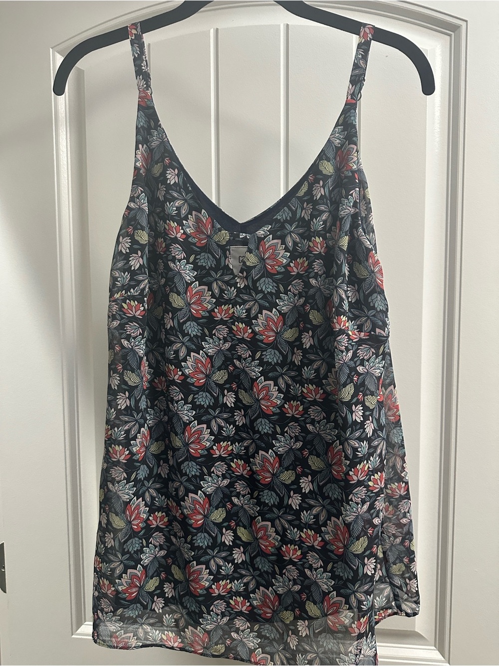 CAbi 5224 Flirt camisole Floral V-Neck Spaghetti Strap Cami - small